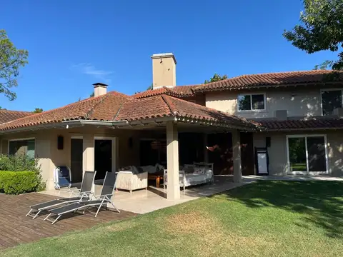 Casa en Alquiler en Tortugas Country Club, $ 7.000