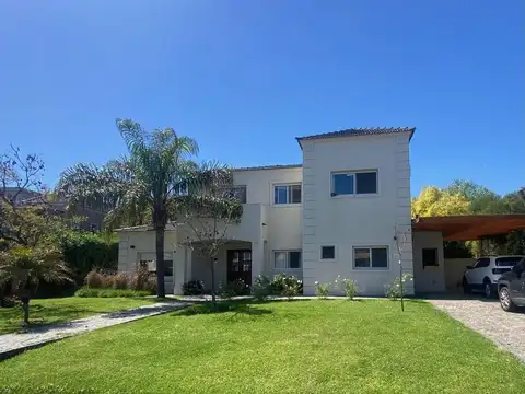 Casa alquiler temporal 4 ambientes Talar del Lago I, Gral. Pacheco. Tigre, con Pileta y quincho