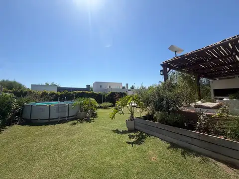 Casa en venta en el barrio  San Eduardo Pilar del Este | VCO Propiedades