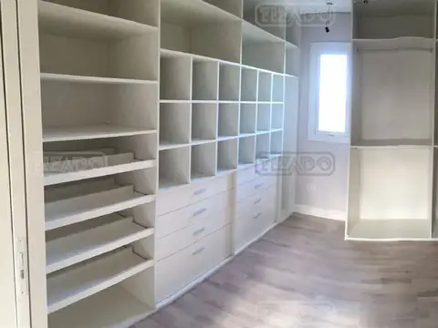 Casa en Alquiler en Bella Vista, USD 4.000