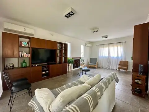 Casa en Venta en Haras Santa Maria, USD 225.000