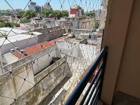 Castro Barros 1526 , Piso 5