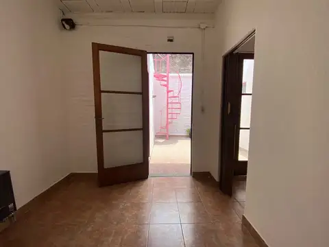 Depto Tipo Casa 2 ambientes con 1 baño