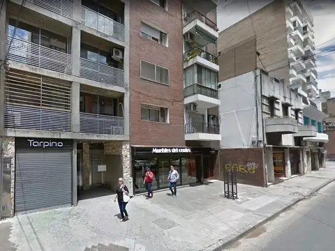 Oficina 5 ambientes con 1 baño
