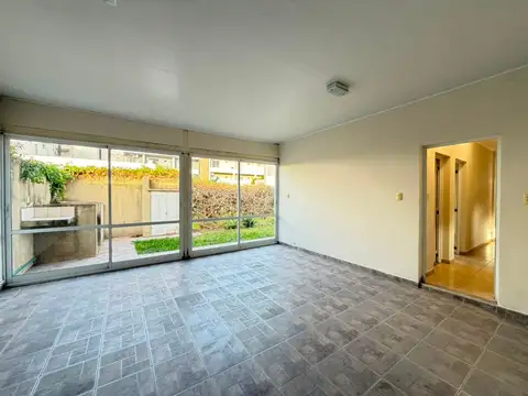 REMAX/ALQUILA/CASA/3DORM/COCHERA DOBLE/SERVICIOS