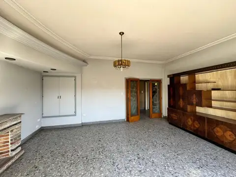 VENTA DEPARTAMENTO 4 AMBIENTES CON TERRAZA