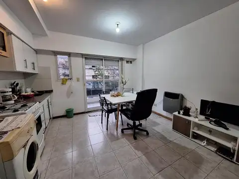 SEMIPISO DE 1 DORMITORIO MAS COMODIN