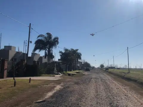 Terreno en Funes City