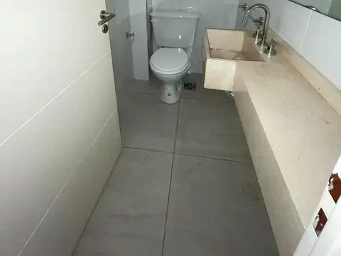 Departamento en Alquiler con 1 cocheras