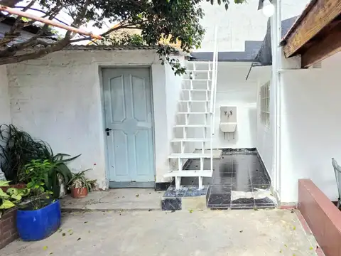 Depto Tipo Casa en Alquiler de 1 dormitorio
