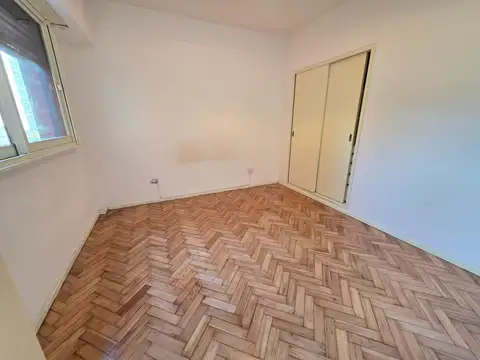 2 Ambientes, Lateral con vista abierta, muy Luminoso!
