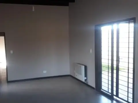 sarmiento esquina reginato 100