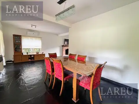 Casa 6 ambientes con 3 baños