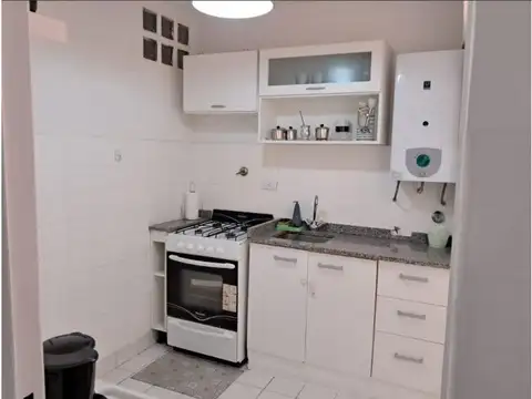 ¡VENTA! DEPARTAMENTO DE 2 AMBIENTES CON BALCON Y PATIO ZONA SAAVEDRA (LRA)
