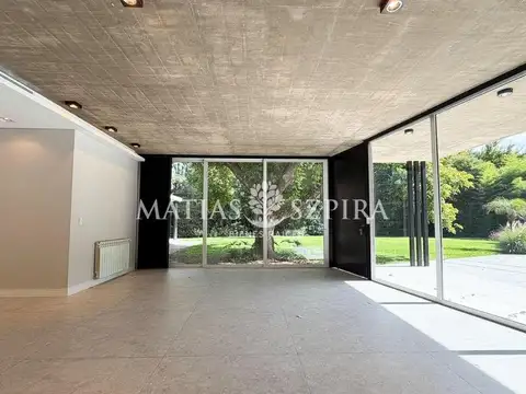 Casa en Venta en Los Pinguinos, USD 1.680.000
