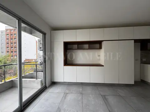 Monoambiente con Balcón y Cochera | Edificio Moderno | Villa Urquiza