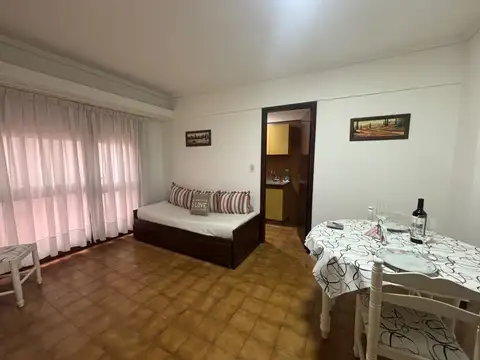 Departamento en Venta en Plaza Colon, USD 67.500