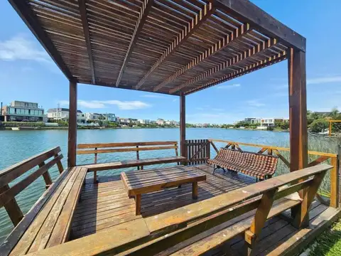 Casa en Venta en Los Lagos 5 dormitorios, Nordelta 100