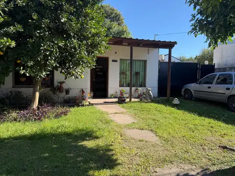 casa en venta en alvear 