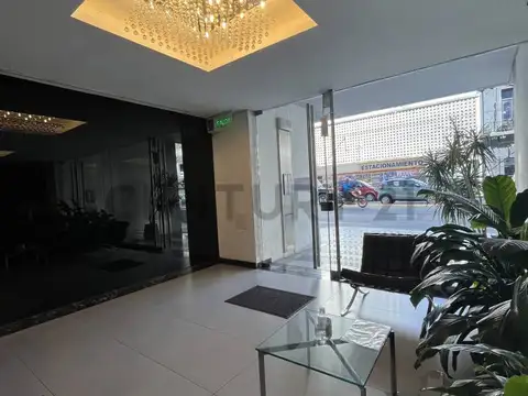 AV CORDOBA 3300, Piso 0