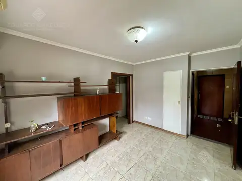 Hipólito Yrigoyen  al 6000