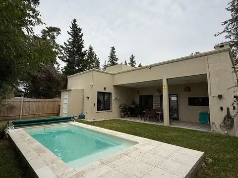 VENTA CASA 3 AMBIENTES MATHEU ESCOBAR