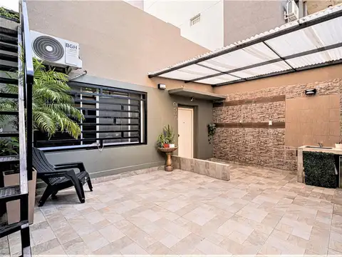 Depto Tipo Casa 5 ambientes con 3 baños