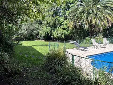 Casa en Venta con 1 cochera