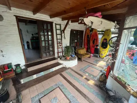 Casa en Venta con 3 cocheras