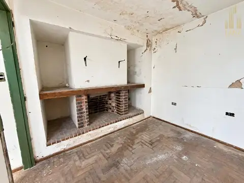 Casa 14 ambientes con 6 baños