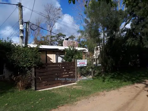 Casa 3 ambientes con 1 baño