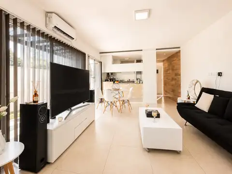 Duplex 3 AMB en Venta,en Campanillas Park, Pilar 100