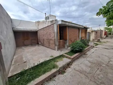 CASA EN VENTA EN PERDRIEL