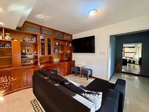Casa 2 ambientes con 1 baño