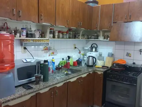 HERMOSA CASA EN VENTA A CUADRAS DE LA ESTACION DE MERLO