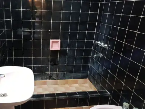 Depto Tipo Casa 5 ambientes con 2 baños