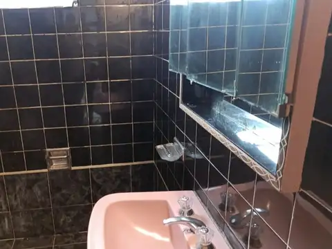 VENTA DE CASA MULTIFAMILIAR VILLA MADERO