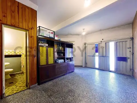 VENTA CASA 3 AMB RAMOS MEJÍA PATIO TERRAZA PLANO