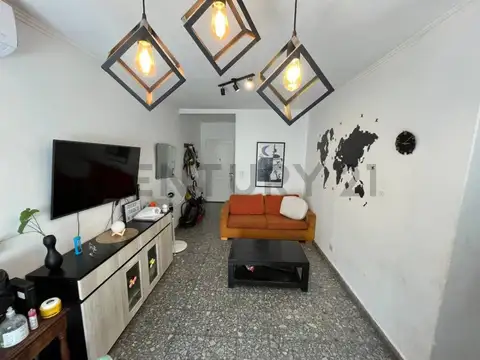 VENTA PH 4 AMBIENTES EN PARQUE AVELLANEDA CON PATIO Y COCHERA
