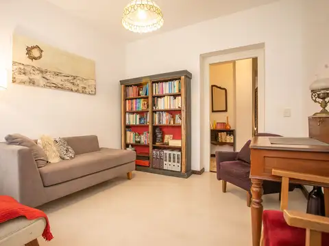 Depto Tipo Casa en Venta de 5 ambientes
