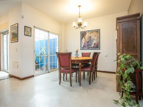 Depto Tipo Casa en Venta con 1 cocheras