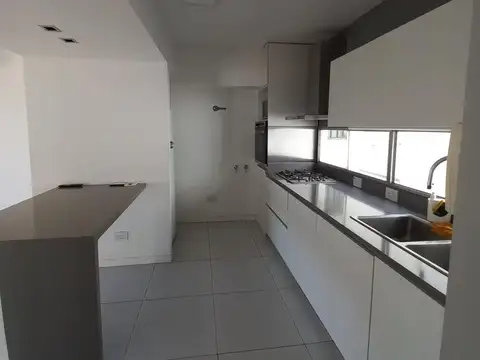 Departamento 5 ambientes con 3 baños