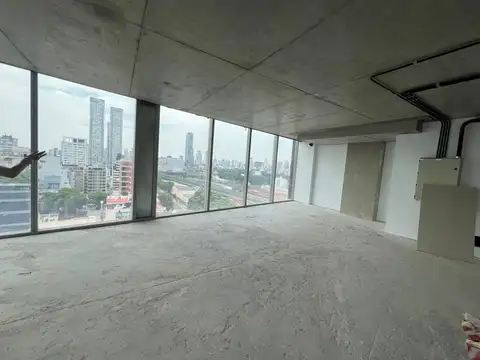 Oficina en Alquiler con 2 cocheras