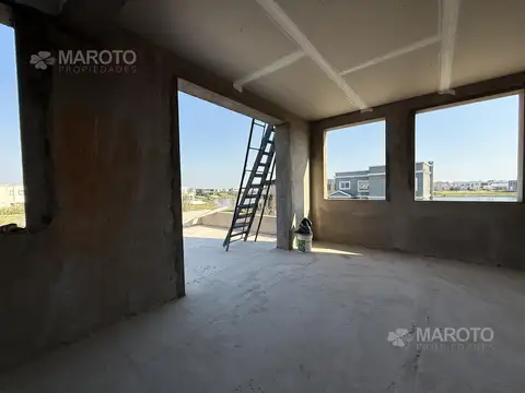 Casa 5 ambientes con 3 baños