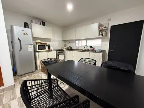 PH EN VENTA EN PACHECO SOBRE AVENIDA SIN EXPENSAS