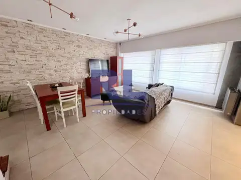 Casa en Venta en Liniers, USD 380.000