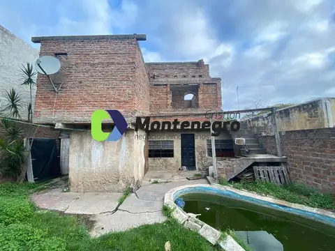 Casa 3 ambientes con 1 baño