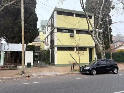 c/av depto de  2dor con  cochera s/cub