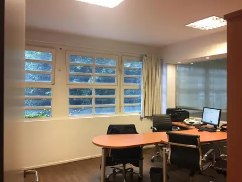 Oficina en Alquiler en Belgrano C, USD 13