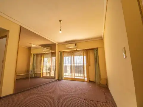 Semipiso 3 Ambientes de época - Patios - Caballito